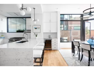 Photo #6: 990078 Listing