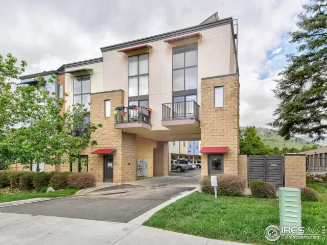 MLS: 990116 Condo For Sale