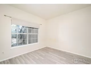 Photo #3: 990126 Listing 