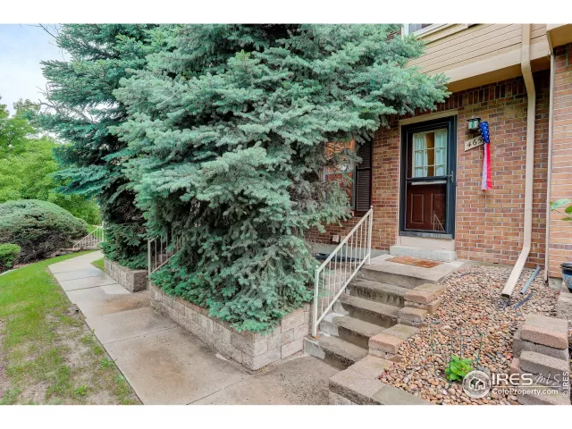 MLS: 990128 Condo For Sale