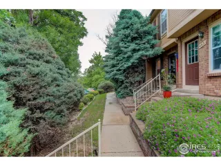 Photo #3: 990128 Listing