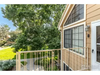 Photo #2: 990189 Listing