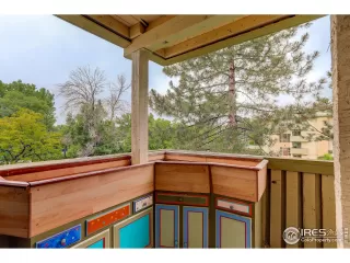 Photo #6: 990246 Listing