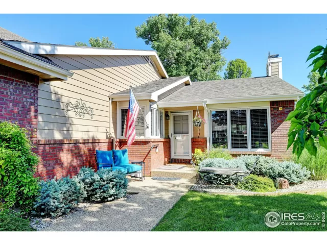 MLS: 990264 Condo For Sale