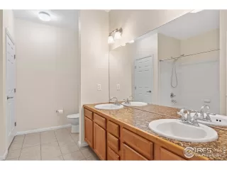 Photo #5: 990315 Listing