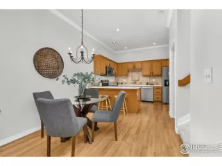 Photo #3: 990320 Listing 