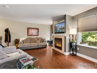 Photo #3: 990363 Listing