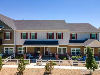 Photo #1: 990384 Listing