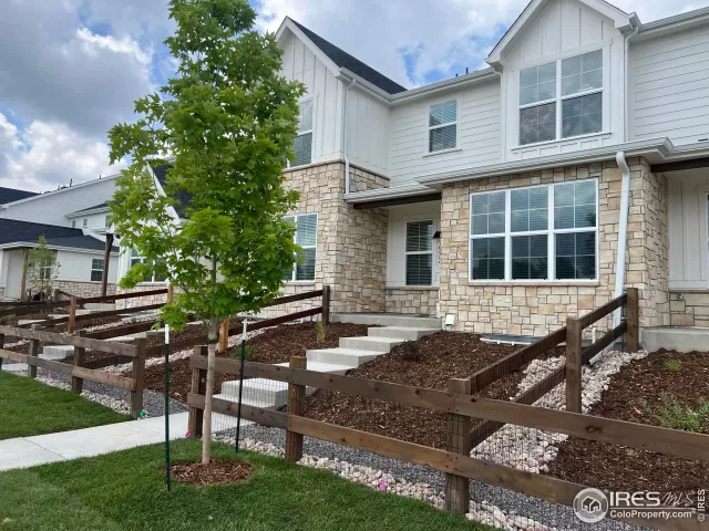 MLS: 990402 Condo For Sale