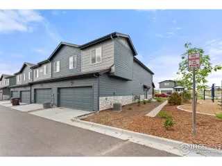 Photo #5: 990422 Listing 