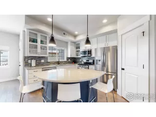 Photo #3: 990440 Listing 