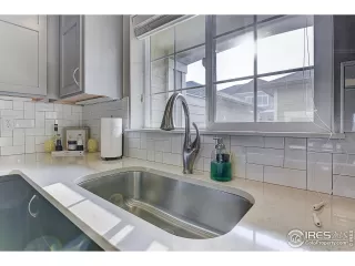 Photo #6: 990440 Listing 