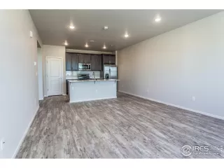 Photo #2: 990443 Listing