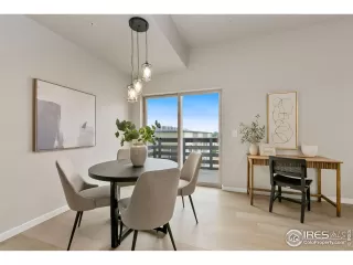 Photo #6: 990449 Listing