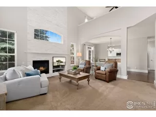 Photo #3: 990464 Listing