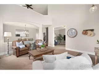 Photo #4: 990464 Listing