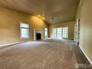 Photo #4: 990552 Listing