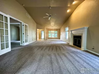 Photo #5: 990552 Listing