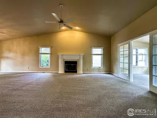 Photo #6: 990552 Listing