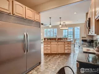 Photo #4: 990607 Listing