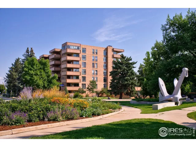 MLS: 990679 Condo For Sale