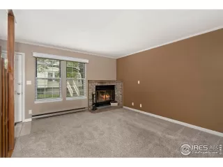 Photo #2: 990699 Listing