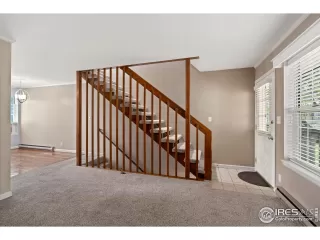 Photo #4: 990699 Listing