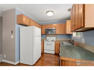 Photo #6: 990699 Listing