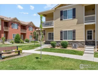 Photo #2: 990701 Listing