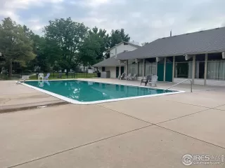 Photo #2: 990720 Listing