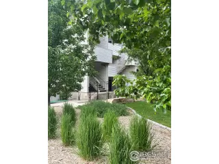 Photo #5: 990720 Listing