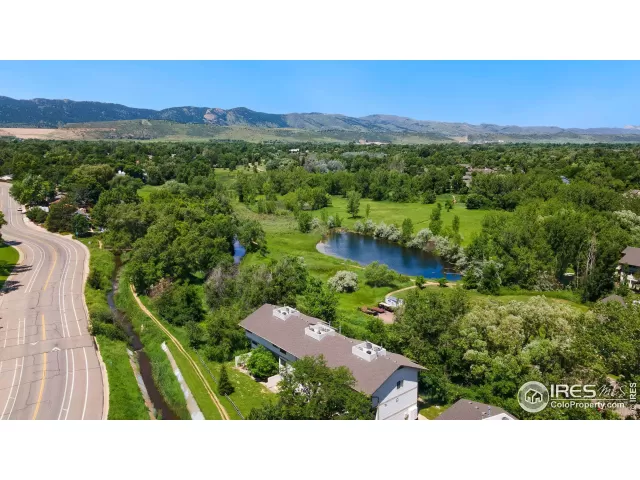 MLS: 990722 Condo For Sale