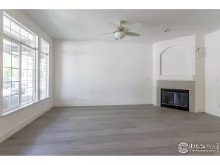 Photo #4: 990750 Listing