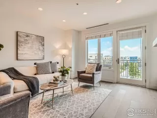 Photo #1: 990754 Listing