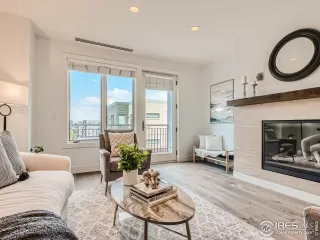 Photo #2: 990754 Listing