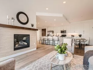 Photo #3: 990754 Listing