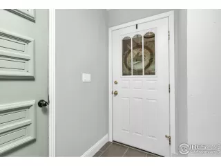 Photo #2: 990832 Listing