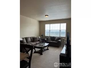 Photo #4: 990843 Listing