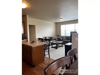 Photo #6: 990843 Listing