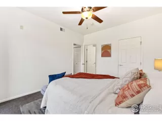 Photo #6: 990858 Listing