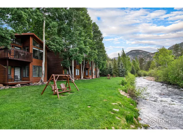 MLS: 990859 Condo For Sale