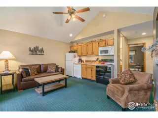 Photo #6: 990859 Listing 