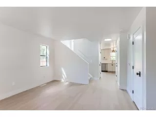 Photo #2: 9908675 Listing