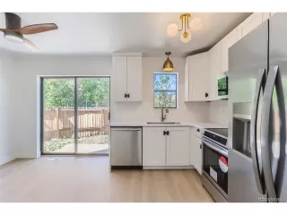 Photo #4: 9908675 Listing