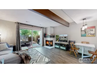 Photo #3: 990868 Listing