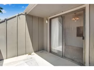 Photo #5: 9909067 Listing