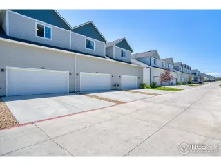 Photo #4: 990941 Listing 