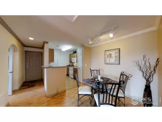 Photo #4: 990970 Listing