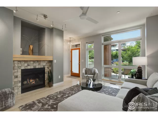 MLS: 990991 Condo For Sale