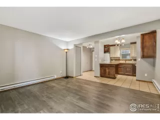 Photo #3: 991103 Listing